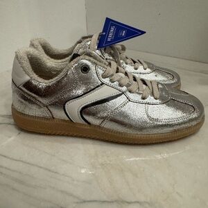 Verbenas Tennis Shoes silver size 40 9-9.5 new